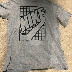 Nike tee